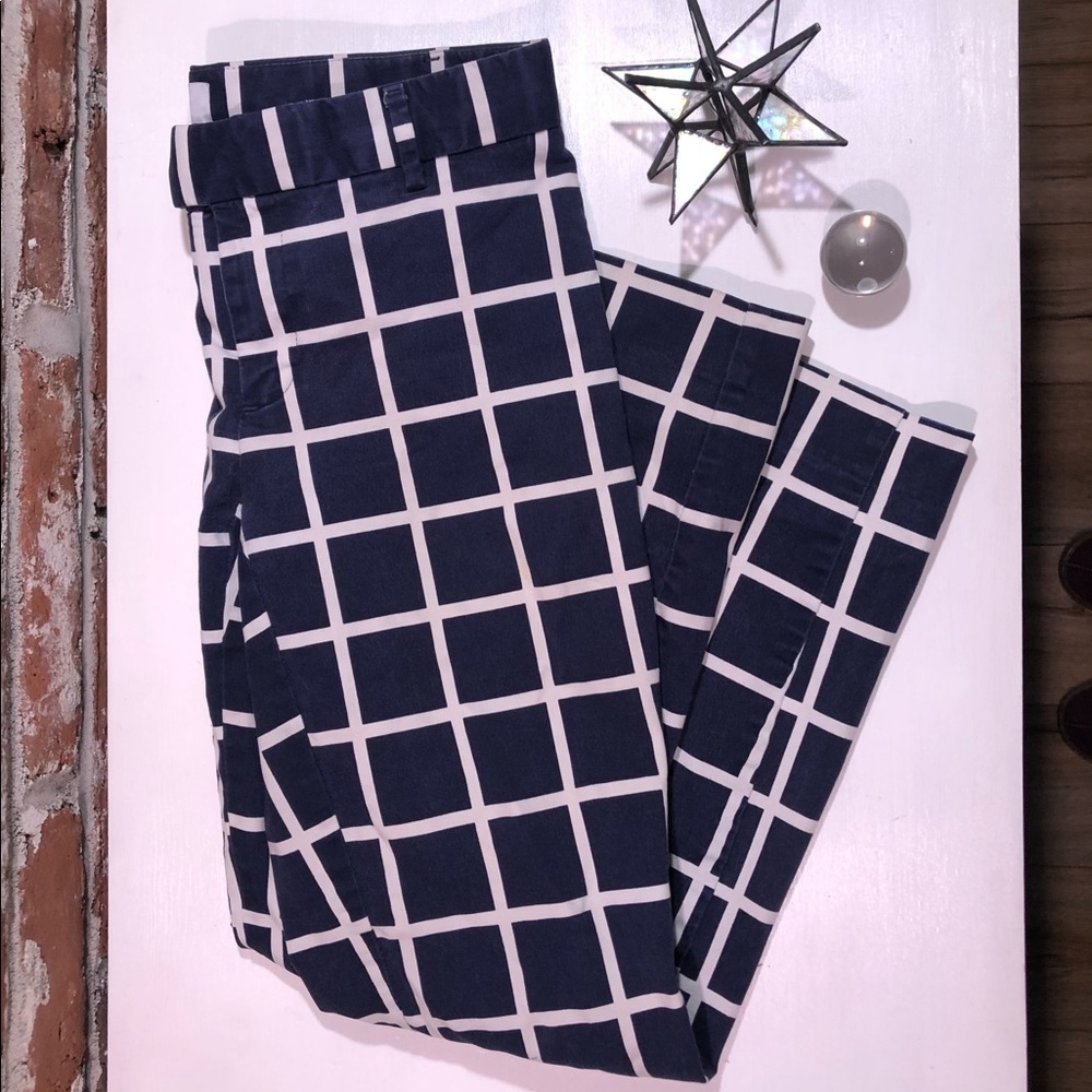 Gap slim/cropped capris